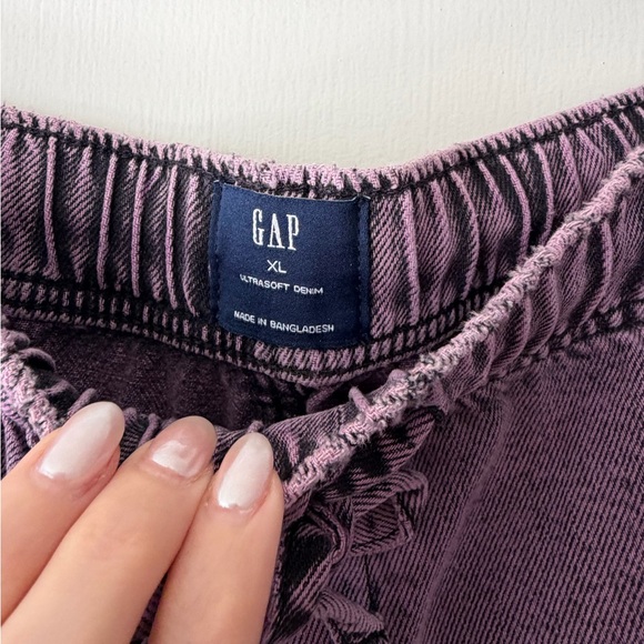 NWT Gap Mid Rise UltraSoft Easy Horseshoe Jeans - Picture 3 of 3